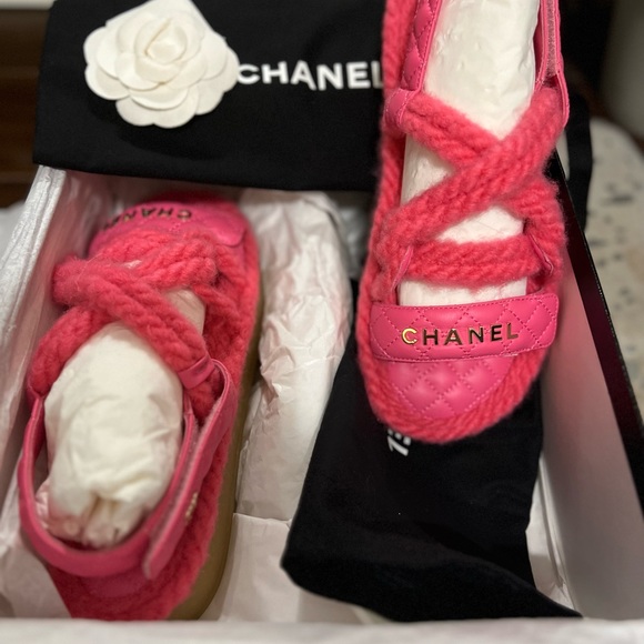 Chanel Cord Lambskin Quilted Logo Pink Sandals in 36.5 - Picture 3 of 13